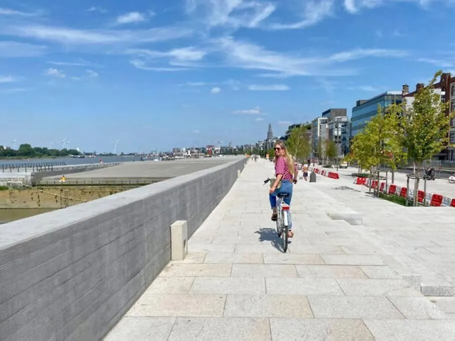 The Oasis Apartment, 2 Bedrooms Antwerp South Belgie